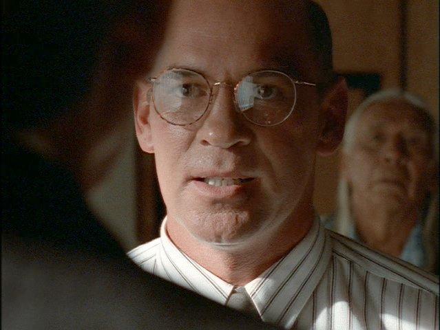 Skinner negocjuje życie Scully w zamian za swoją lojalność class="wp-image-58864" 