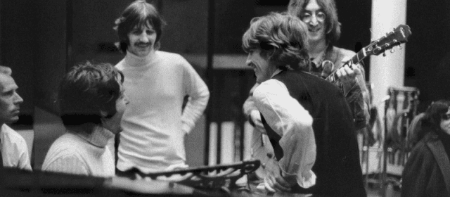 The Beatles&#8230; nago, na iTunes