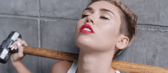 Miley Cyrus na językach – teledysk do Wrecking Ball już jest na YouTube