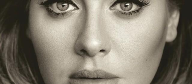 Adele prezentuje kolejny utwór z płyty. Posłuchaj "Water Under the Bridge"