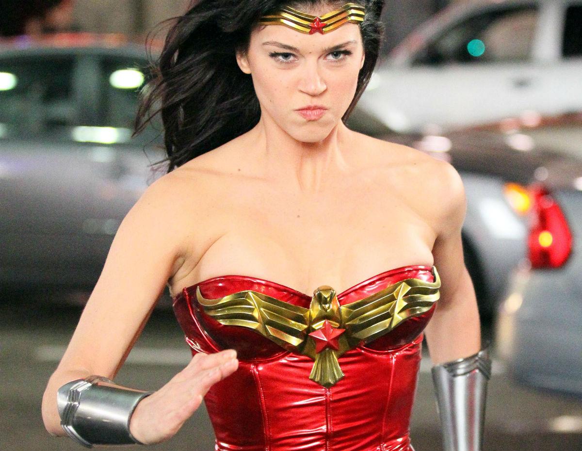 Wonder Woman adrianne palicki