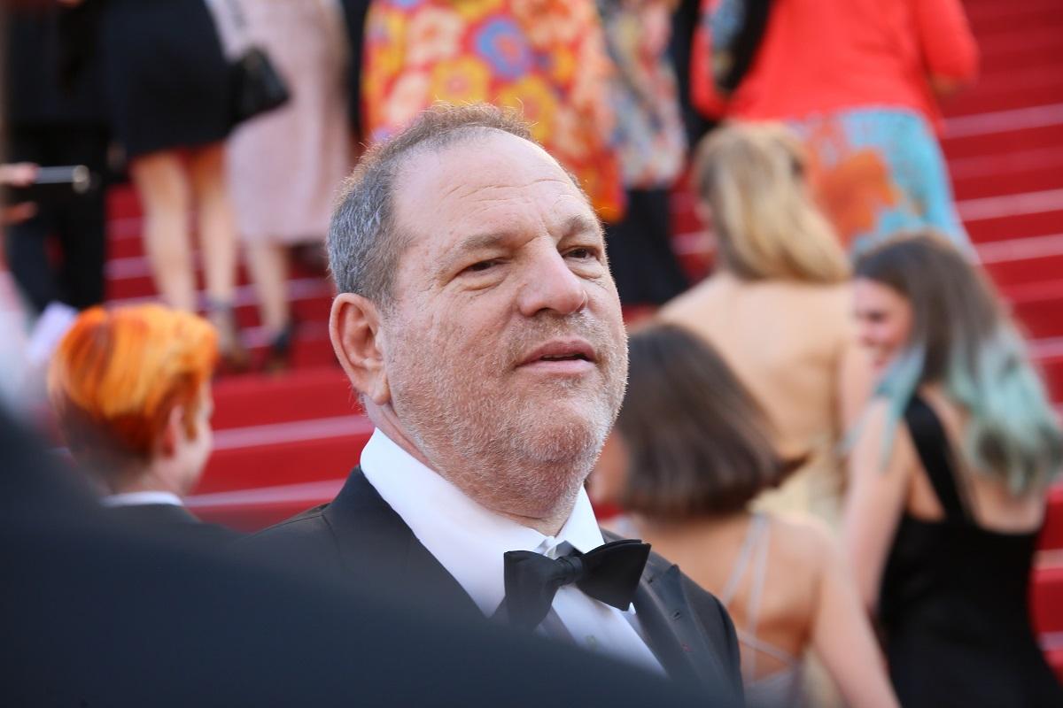 Harvey Weinstein oskarżony o gwałt i aresztowany. Ruch #metoo tryumfuje