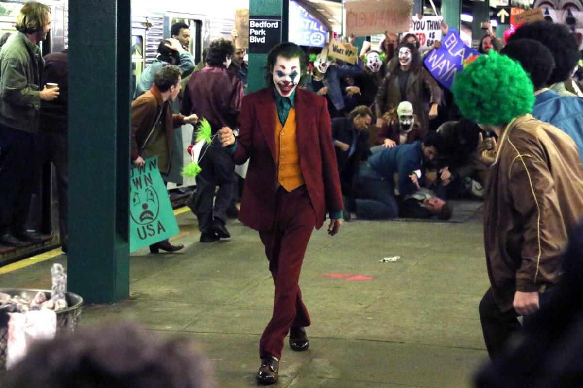 Joaquin Phoenix Joker class="wp-image-204700" 