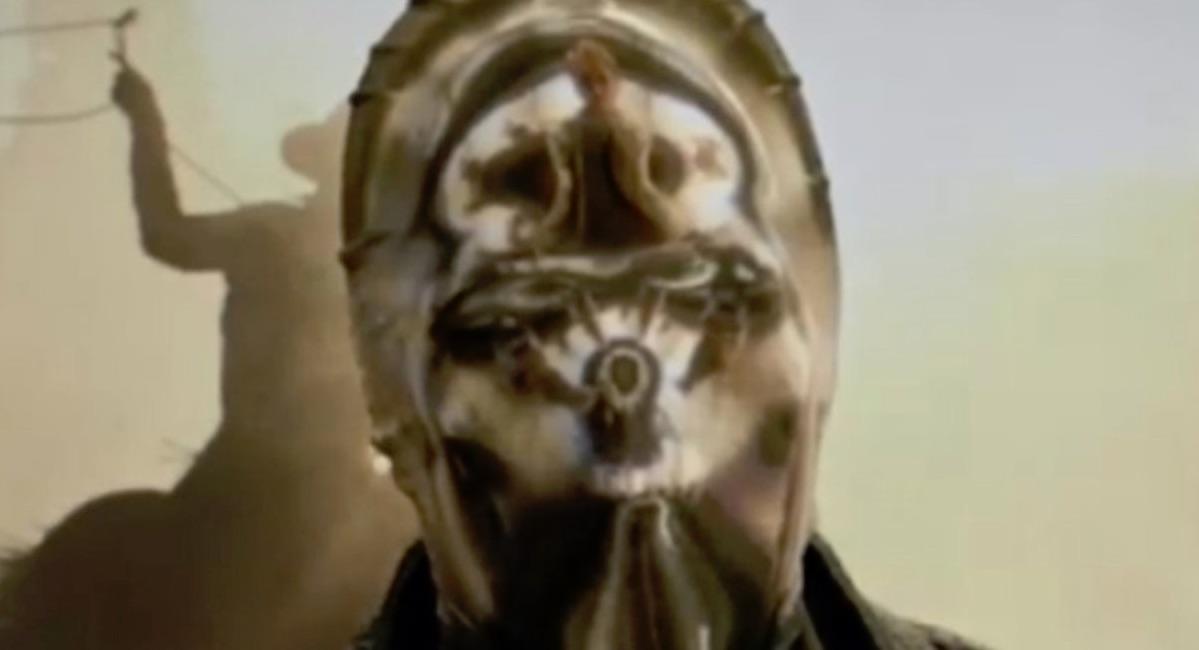 tajemnicza postać w serialu Watchmen