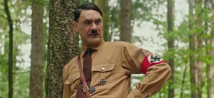 Taika Waititi jako Hitler w JoJo Rabbit
